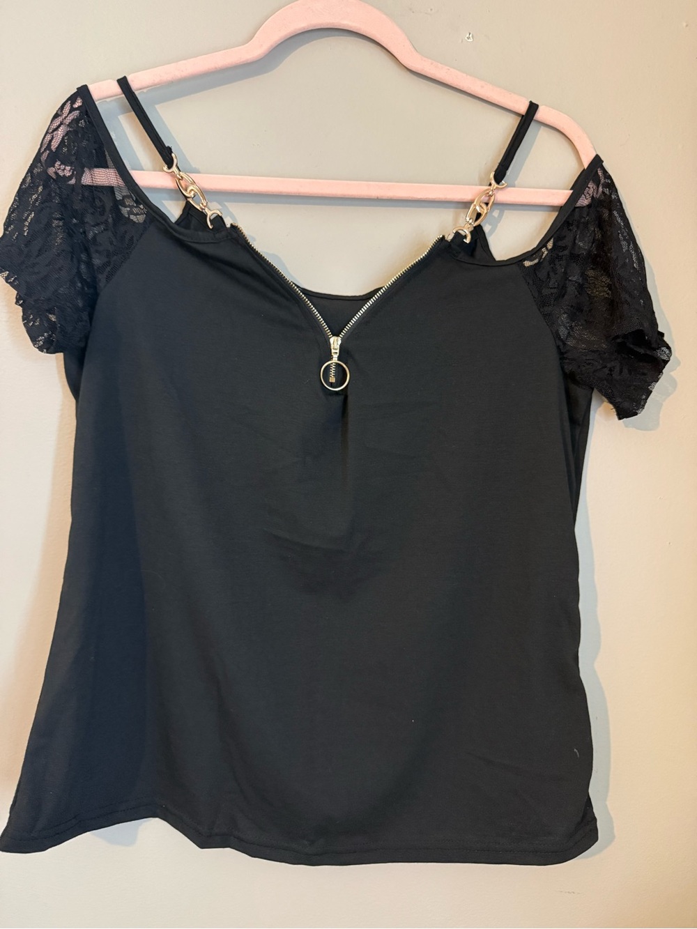 Women’s Black Lace-Sleeve Zip Front Top
